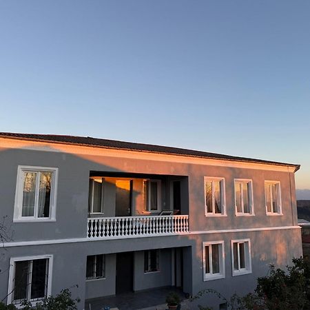 Guest House T&N Kutaissi Exterior foto